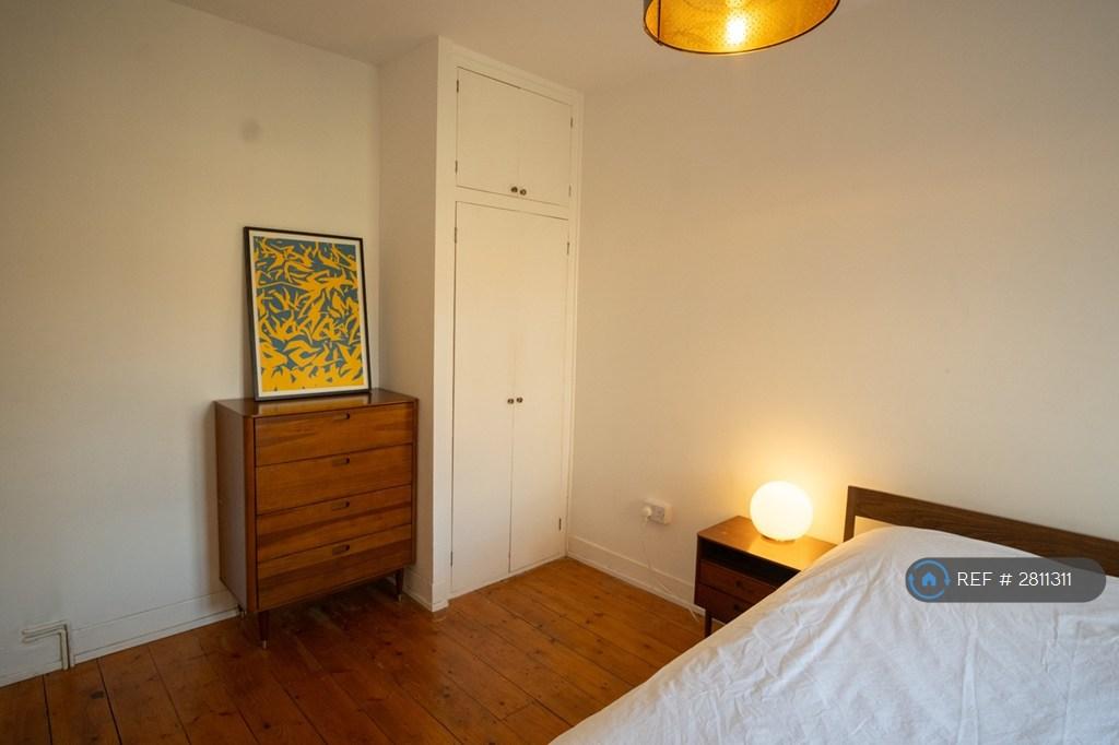 Bedroom 2 Storage