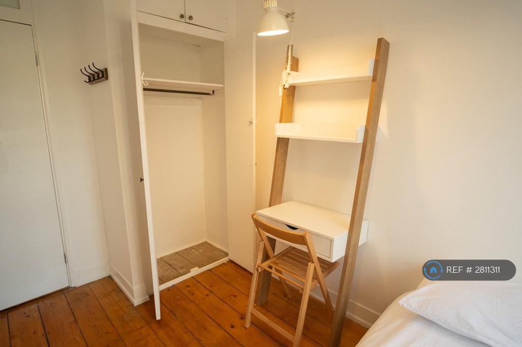 Bedroom 3 Strorage