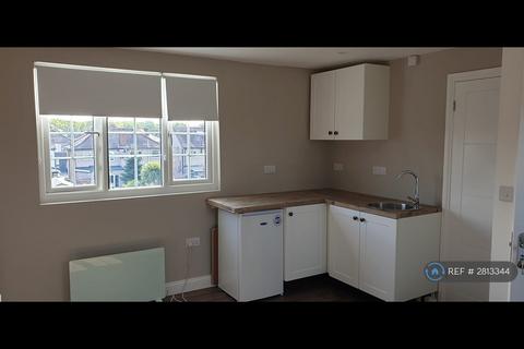 Studio to rent, Hayes, Hayes, UB4