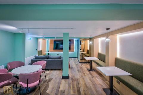 undefined, Room 5