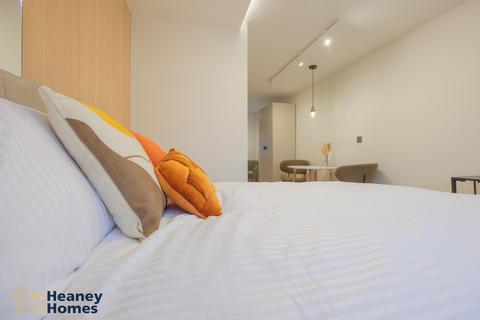 undefined, Room 10