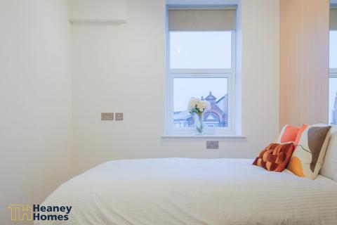 undefined, Room 13