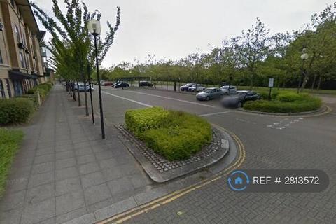 2 bedroom flat to rent, North Row, Milton Keynes, MK9