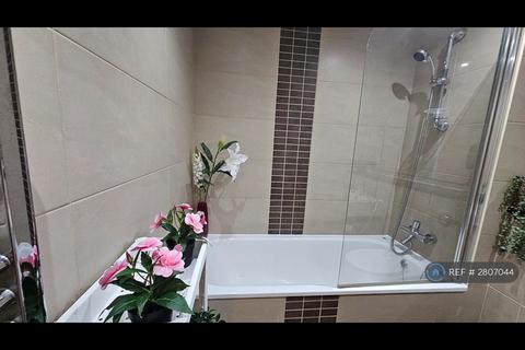 2 bedroom flat to rent, Jordan Street, Manchester, M15