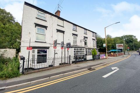 undefined, Flat 4, Rose & Crown
