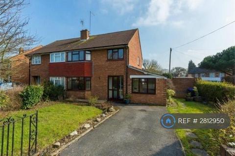 4 bedroom semi-detached house to rent, Whitehouse Way, Iver Heath, SL0