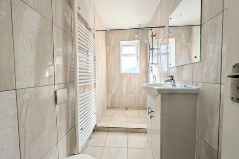 1 bedroom flat to rent, Swanwick Close, Roehampton