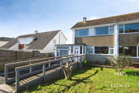 Davies Avenue, Paignton