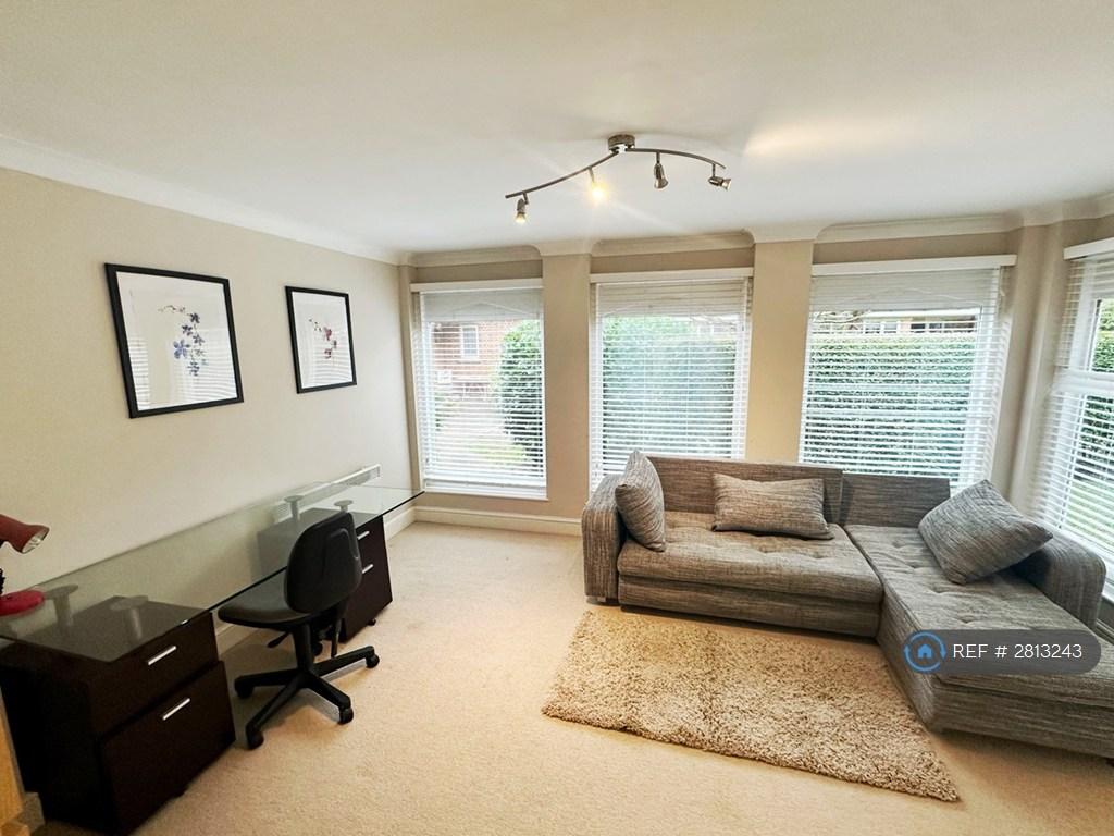 Bedroom 3/ Or 2nd Lounge