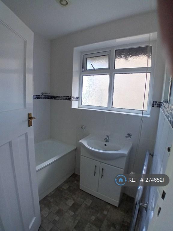 Upstairs Bathroom