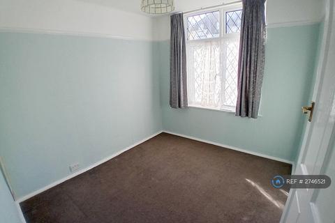 4 bedroom detached house to rent, Riddlesdown Avenue, Purley, CR8