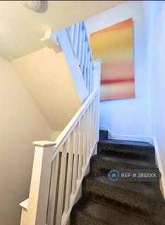 3 bedroom maisonette to rent, Tanners Yard, London, E2