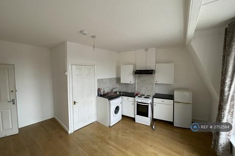 undefined, Richmond Road, Twickenham, TW1