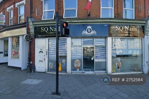 undefined, Richmond Road, Twickenham, TW1