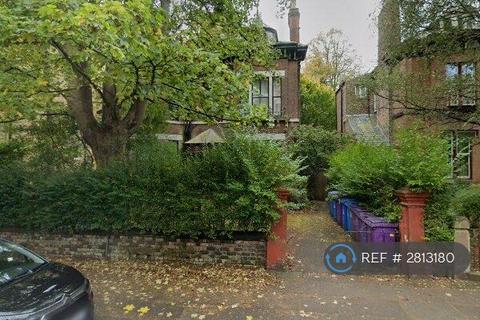 Linnet Lane, Liverpool, L17