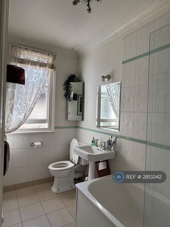 Bathroom/Shower