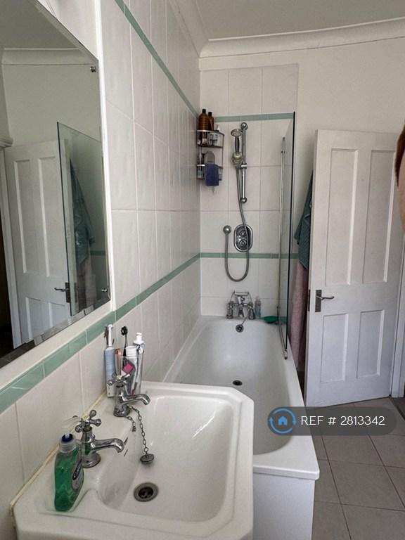 Bathroom/Shower
