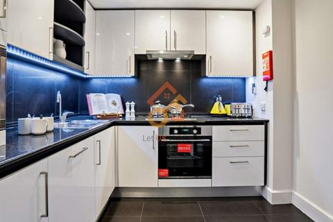 2 bedroom flat to rent, Circus Apartments, 39 Westferry Circus, London E14