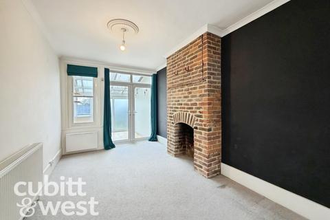 3 bedroom terraced house to rent, AVAILABLE WITH NO DEPOSIT Posbrooke Road Southsea PO4