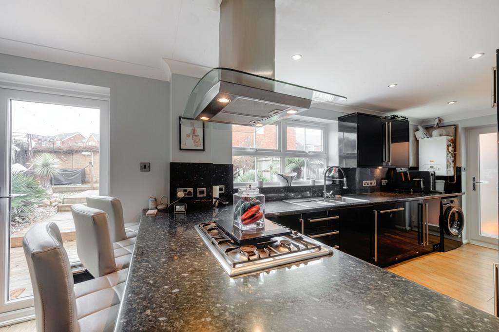 Open Plan Kitchen and Dining Room