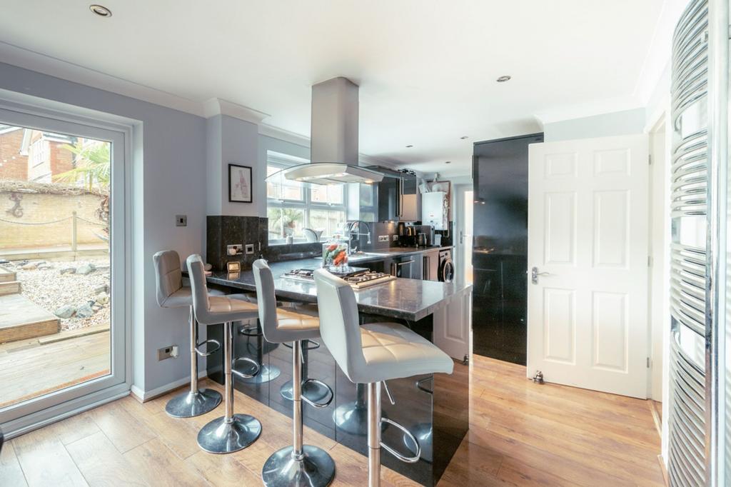 Open Plan Kitchen and Dining Room