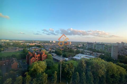 2 bedroom flat to rent, 11 Silvercroft Street, Manchester, M15