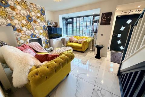 3 bedroom semi-detached house for sale, Newbolds Road, Wednesfield, Wolverhampton, WV10