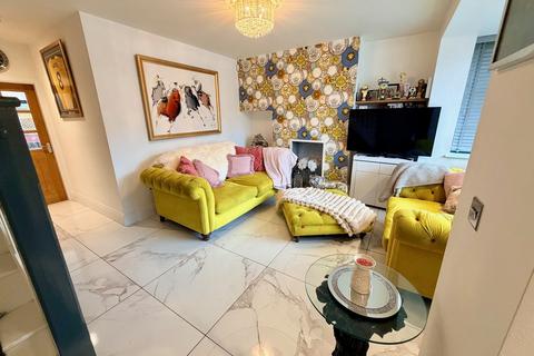 3 bedroom semi-detached house for sale, Newbolds Road, Wednesfield, Wolverhampton, WV10