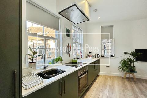 undefined, North Street, Dorking, RH4