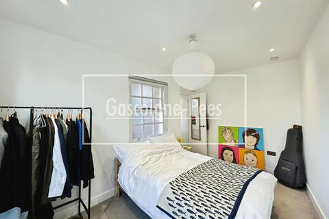 undefined, North Street, Dorking, RH4