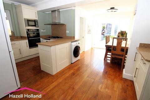 4 bedroom house for sale, Gwynn Road, Northfleet, Gravesend