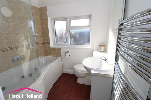 4 bedroom house for sale, Gwynn Road, Northfleet, Gravesend