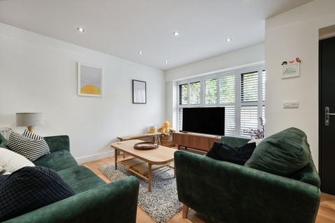2 bedroom semi-detached house for sale, The Avenue, Surbiton KT5
