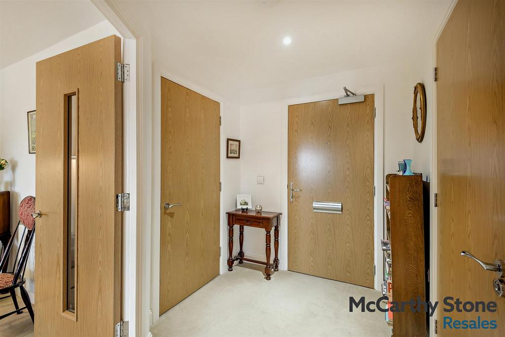 8679924-interior18-800.jpg