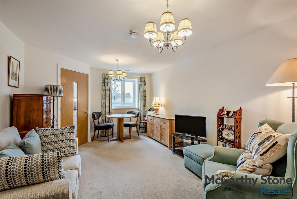 8679924-interior03-800.jpg