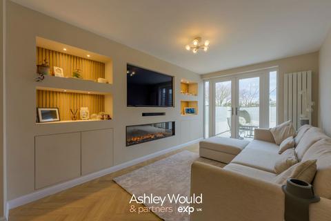 4 bedroom end of terrace house for sale, Bromsgrove Road, Halesowen B62