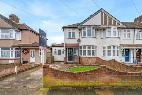 3 bedroom end of terrace house for sale, Faringdon Avenue, Bromley BR2