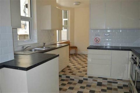 undefined, Room in Heygate Avenue, Southend on Sea