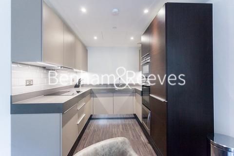 undefined, Goodmans Fields, Aldgate East E1