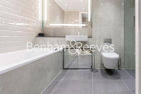 undefined, Goodmans Fields, Aldgate East E1