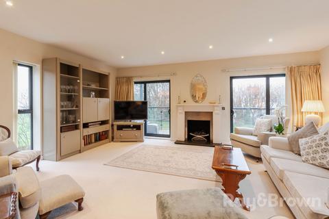 3 bedroom apartment for sale, Cyncoed Road, Cardiff CF23
