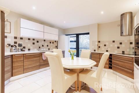 3 bedroom apartment for sale, Cyncoed Road, Cardiff CF23