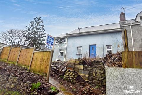 3 bedroom semi-detached house for sale, Waterston Road, Llanstadwell, Milford Haven