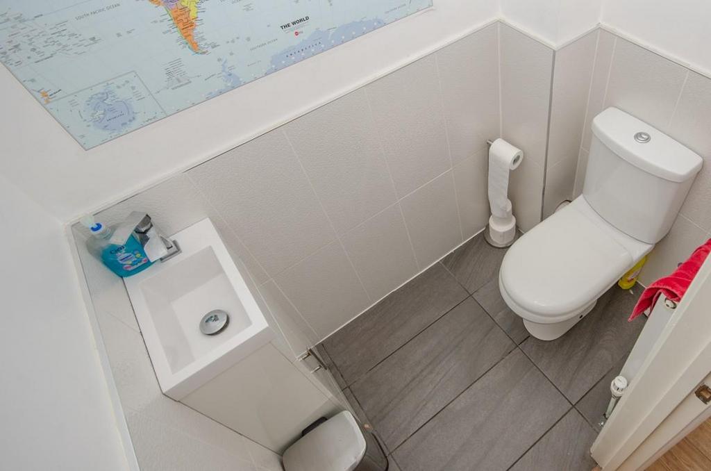 Cloakroom.jpg