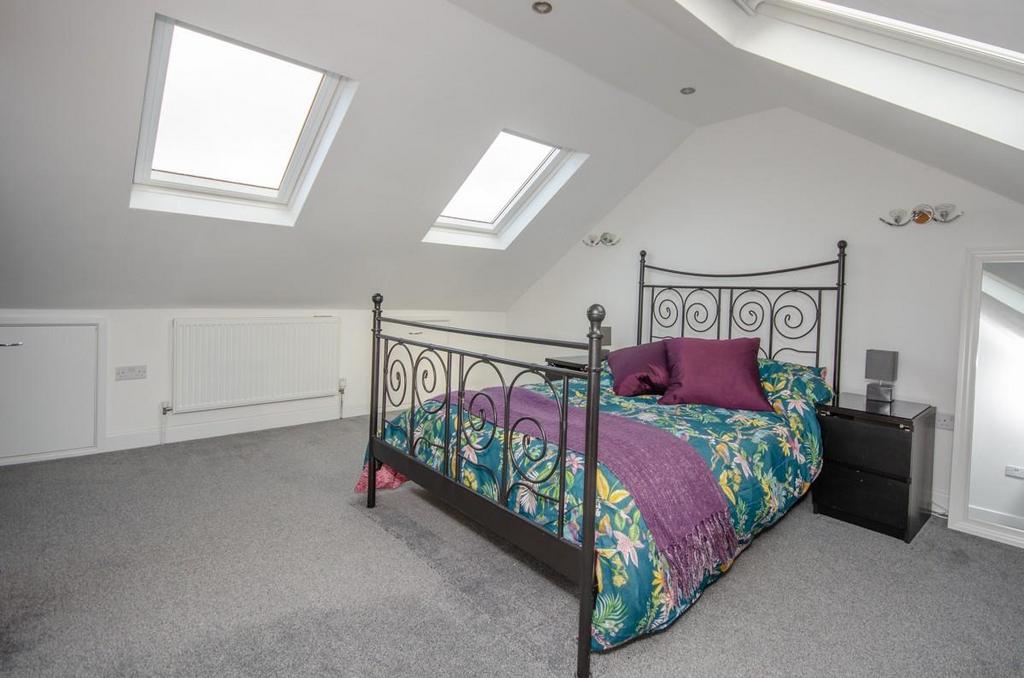 Bedroom two.jpg