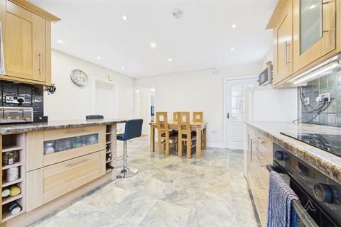 undefined, Byrds Lane, Uttoxeter ST14