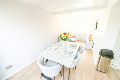 undefined, Chantry Croft, Leeds LS15