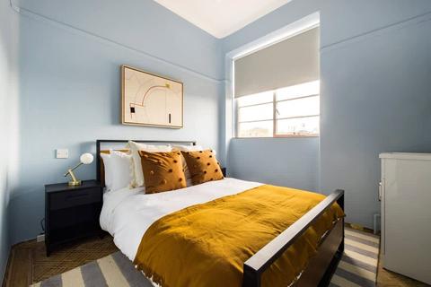 4 bedroom flat to rent, Charlotte Street, Westminster, London, W1T