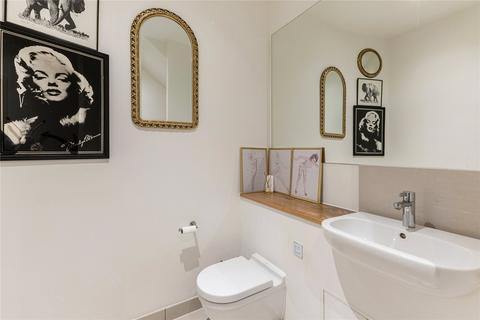 undefined, Narrowboat Avenue, Brentford, TW8