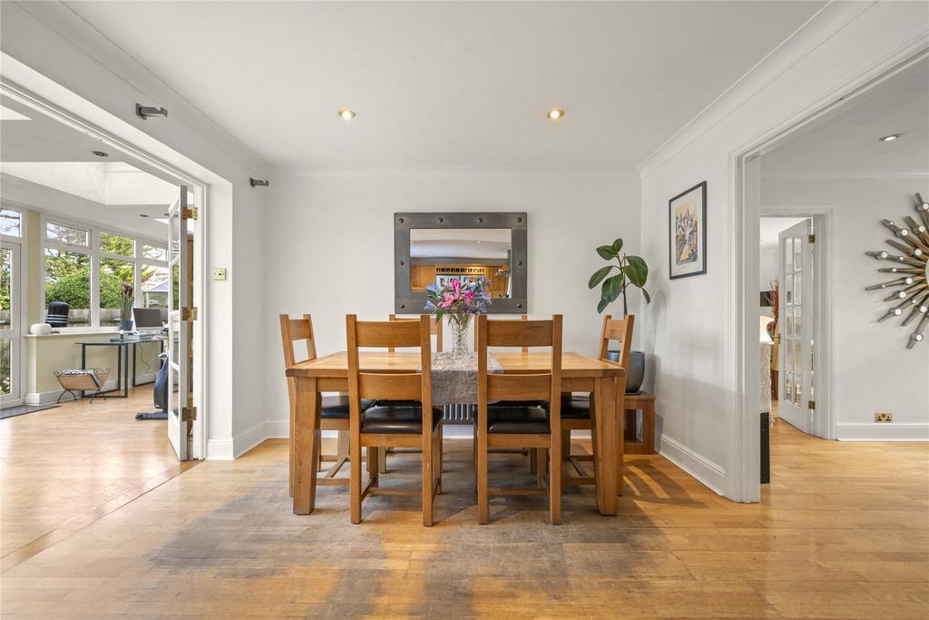 Kitchen/Dining Area